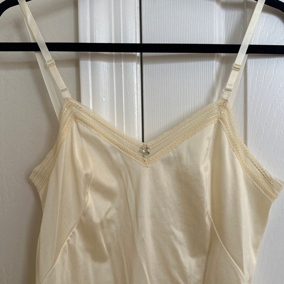 Vintage Full Slip Dress Cream Lace‎ Trim Adjustable Strap Lingerie - Picture 2 of 5